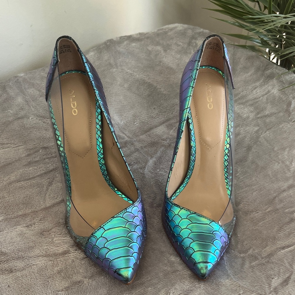 Aldo Shimmering Blue Purple Color Shirt Mermaid Heels Size 8